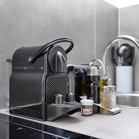 Mykeypers - Lovely Studio With Jacuzzi Paris Bagian luar foto