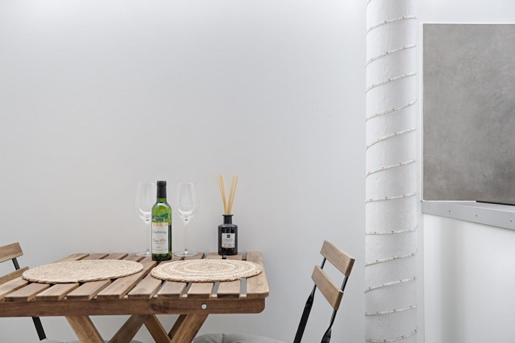 Mykeypers - Lovely Studio With Jacuzzi Paris Bagian luar foto