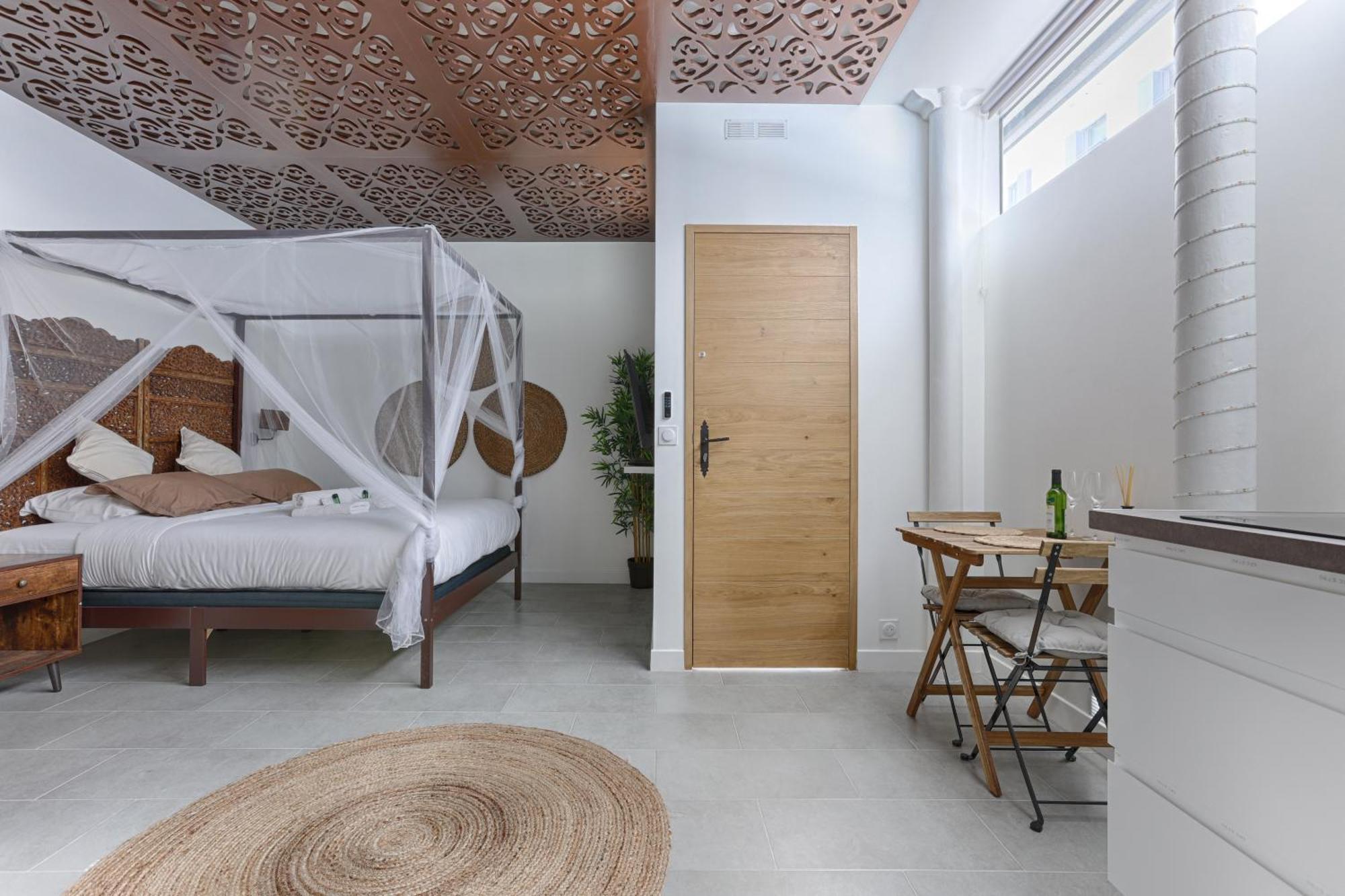Mykeypers - Lovely Studio With Jacuzzi Paris Bagian luar foto