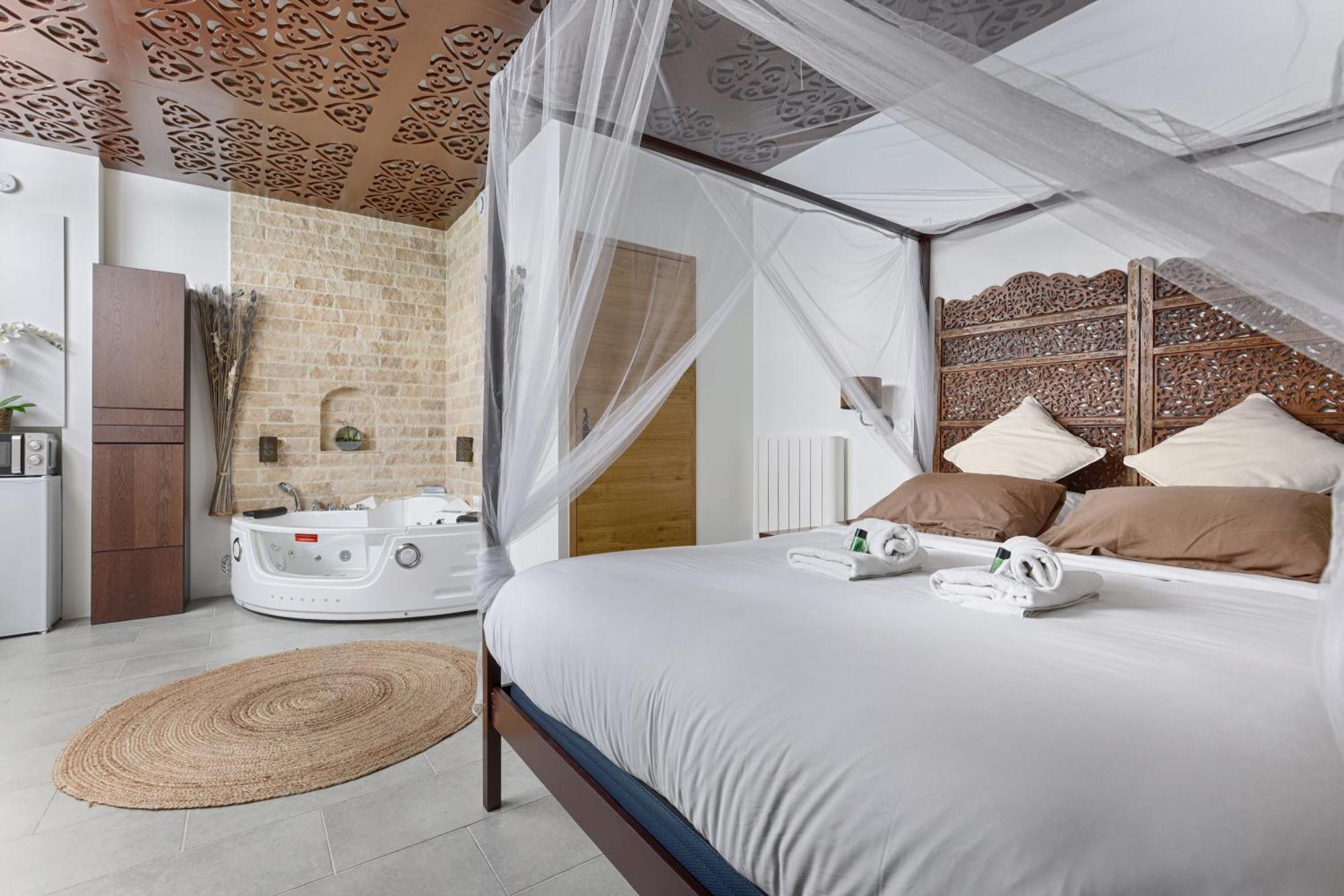 Mykeypers - Lovely Studio With Jacuzzi Paris Bagian luar foto